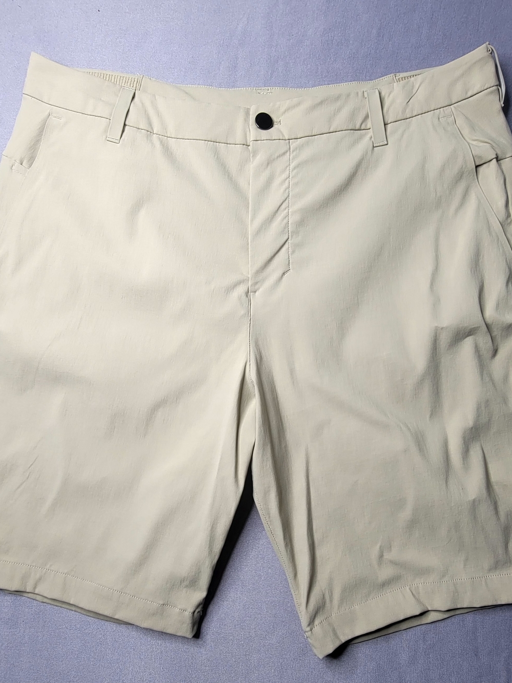 Lululemon Mens Short  Light Beige High-Rise  Size 36